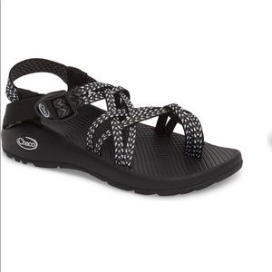 Chacos Double Toe Strap